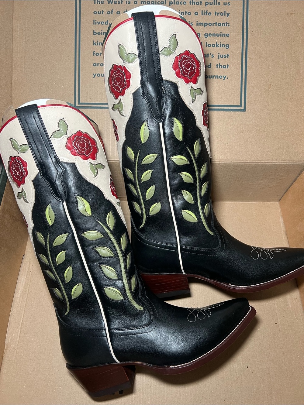 Tecovas Annie Roses Size 9